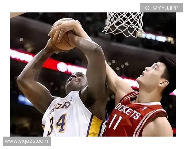 罗伊赞姚明的传奇对决与友谊:篮球场上的不朽记忆与深厚情谊 罗伊赞姚明的传奇对决与友谊:篮球场上的不朽记忆与深厚情谊